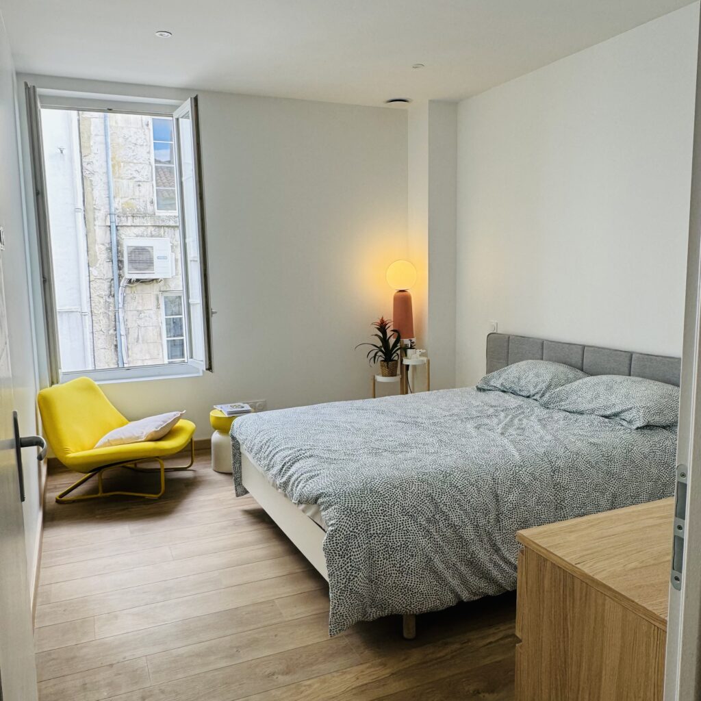 Chambre après